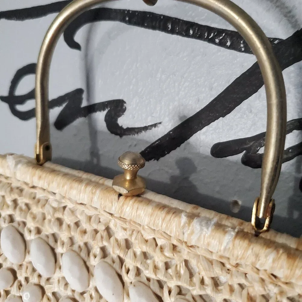 Vintage 1950’s Mid-Century Ivory Italian Beaded Handbag w/ Metal Handle